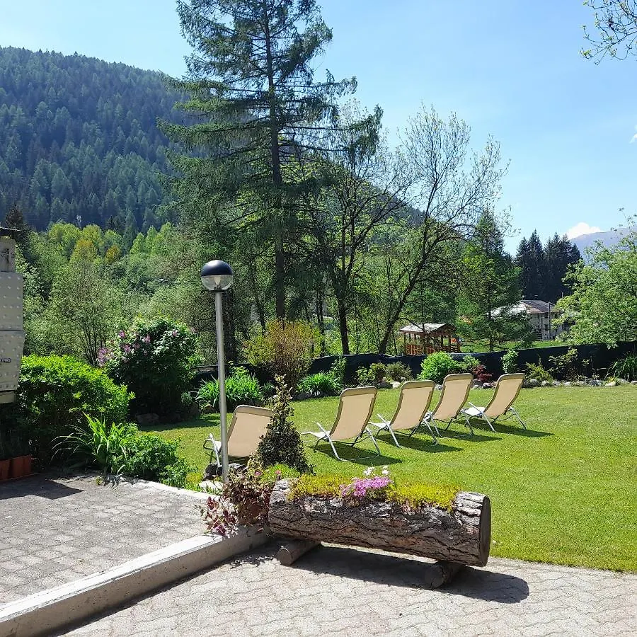 Soggiorno Vacanze Stella Alpina Temù 0*,